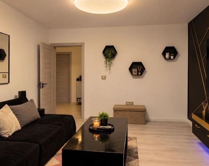 Casă individuală cu 5 camere cu Teren 330 Mp în Calea Severinului