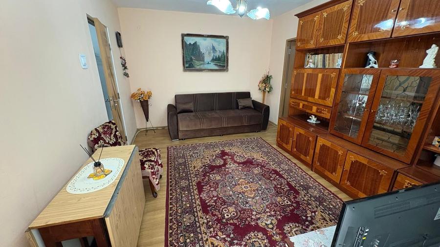 Apartament 2 camere,Strada Isaccei,etaj 3 - 1