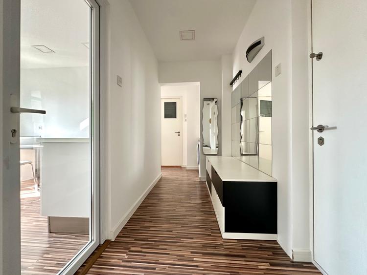 Apartament cu 2 camere decomandat în Moșilor
