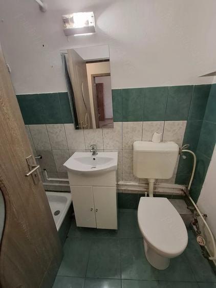 Apartament cu 2 camere decomandat în Govândari