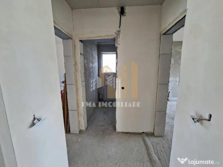 Casă cu 4 camere cu Canalizare în Sânpetru