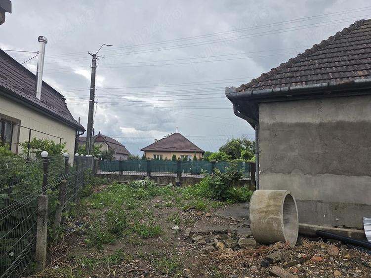 Casă cu Teren 444 Mp în Mihai Viteazu
