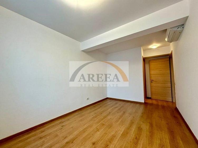 Apartament cu 3 camere în Băneasa