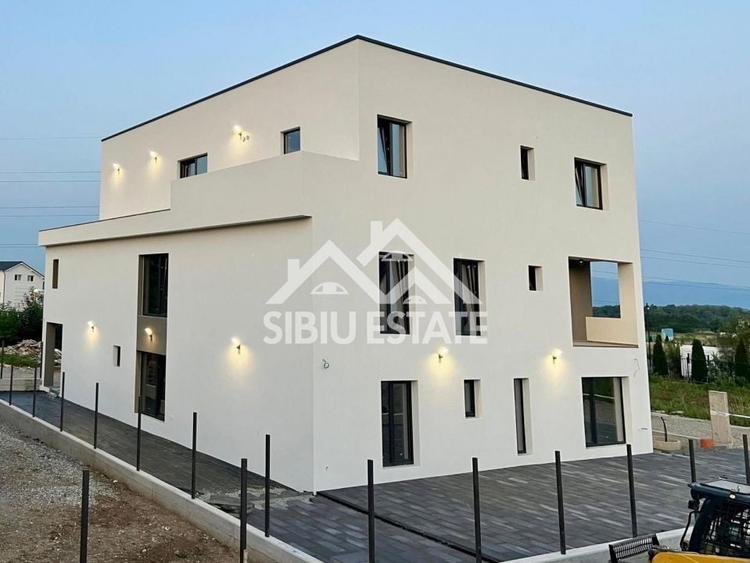 Apartament cu 3 camere decomandat în Arhitecților - Calea Cisnădiei