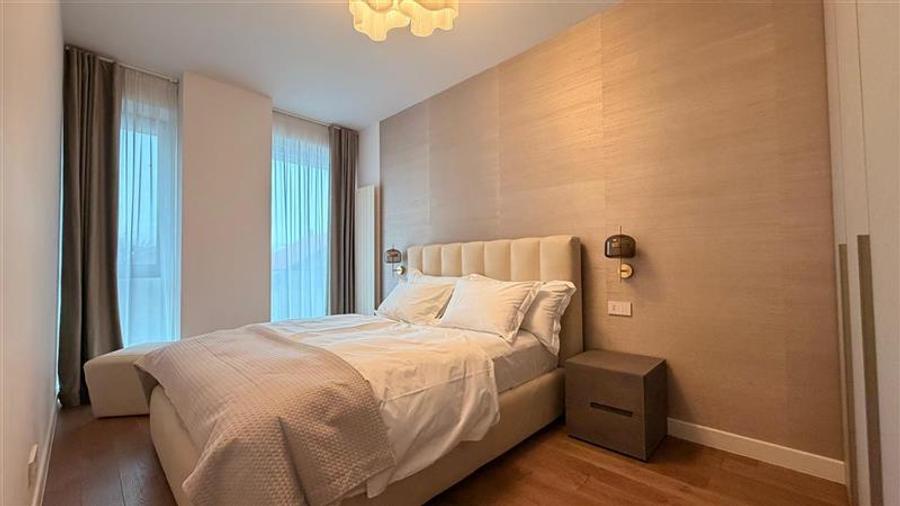Apartament cu 2 camere decomandat, mobilat în Palat