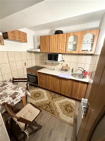 Apartament cu 4 camere decomandat, mobilat în Delfinariu