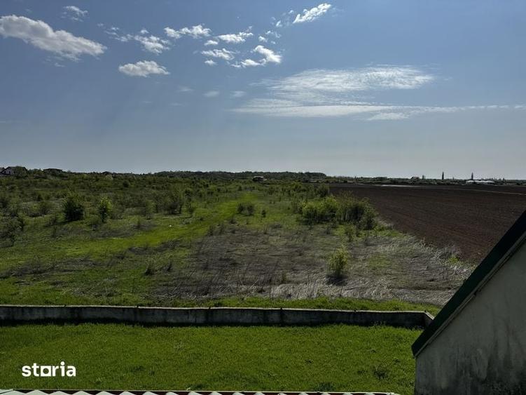 Casă cu 4 camere cu Teren 300 Mp în Corbeanca
