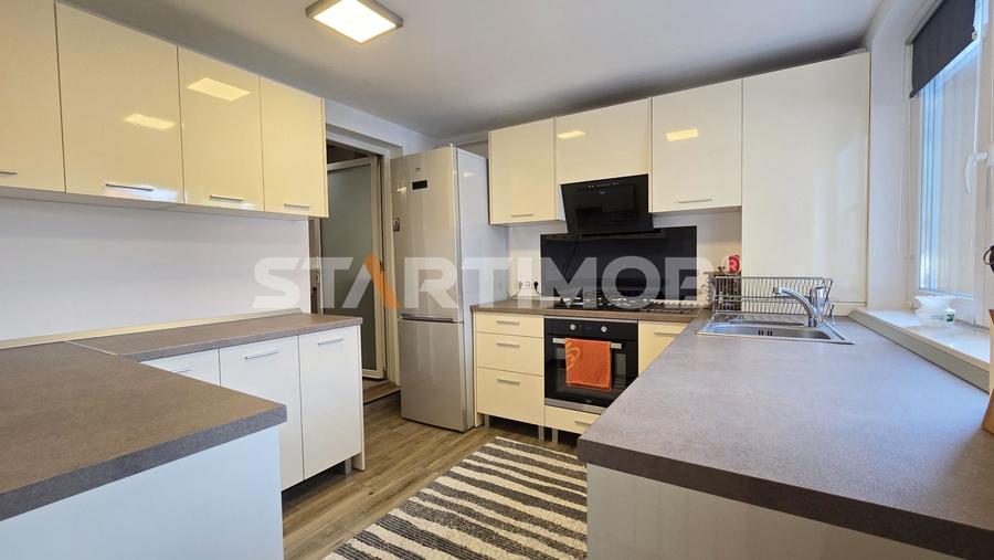 Apartament cu 4 camere decomandat în Griviței