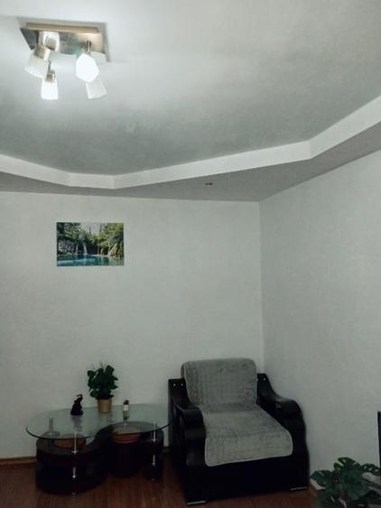 Apartament cu 2 camere decomandat, mobilat în Casa de Cultură