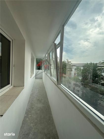 Apartament cu 2 camere decomandat în Nicolina