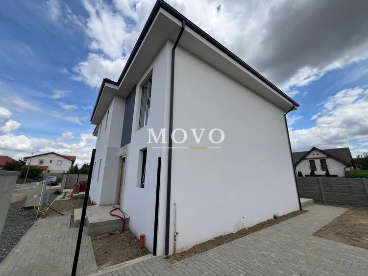 Duplex cu 4 camere cu Canalizare în Giroc