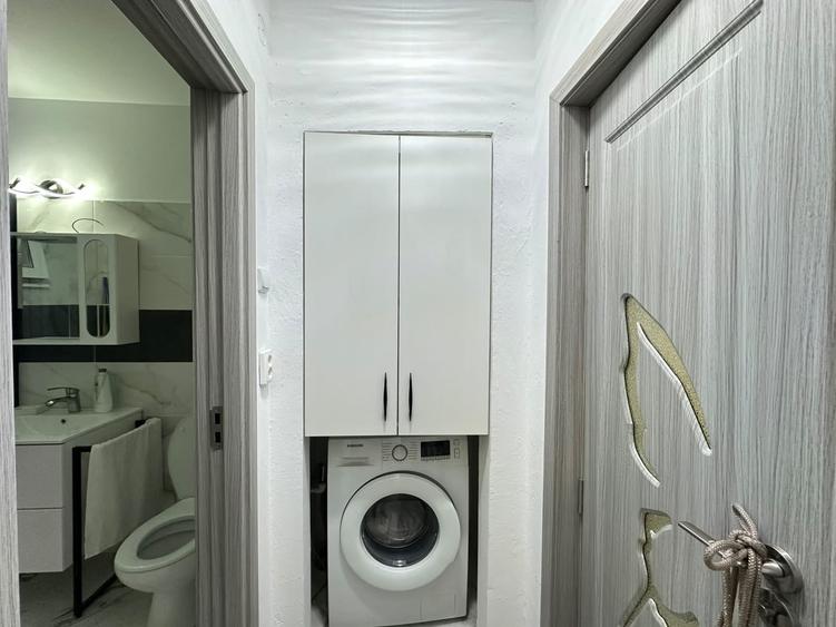 Apartament cu 3 camere semidecomandat în Țiglina 3