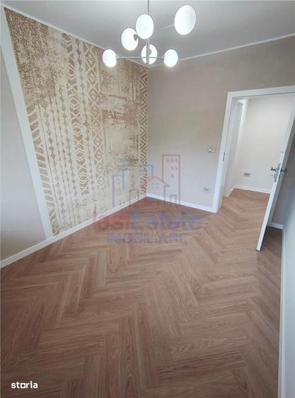 Apartament cu 4 camere decomandat în Copou