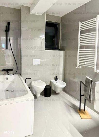Apartament cu 3 camere decomandat în Tractorul