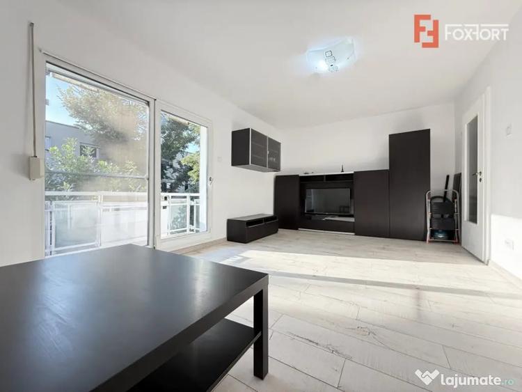 Apartament cu 3 camere decomandat în Girocului