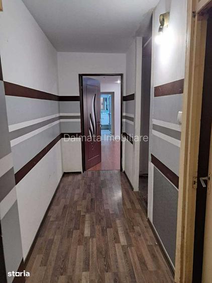 Apartament de vanzare 2 camere , Micro 16 , parter , 53.000 euro neg.