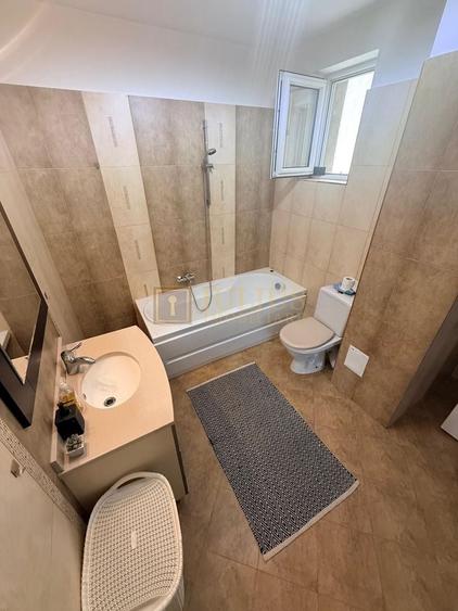 Apartament cu 3 camere circular, mobilat în Lipovei