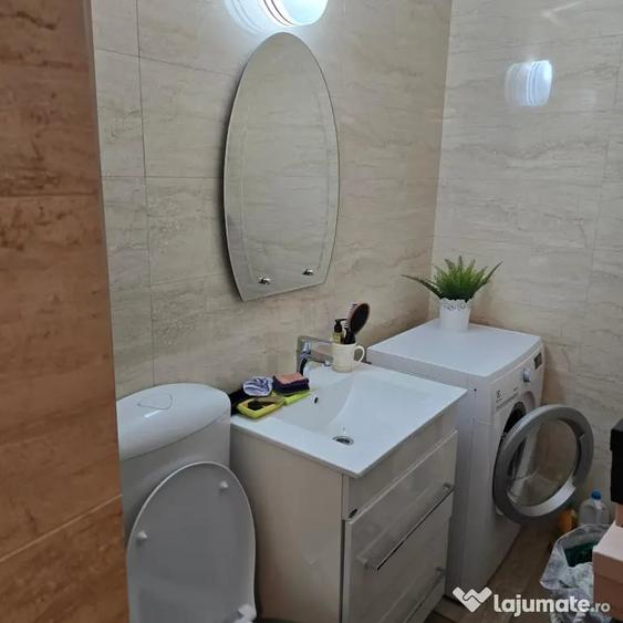Apartament cu 3 camere decomandat în Ultracentral