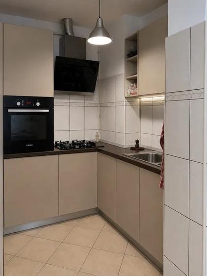 Apartament cu 3 camere decomandat, mobilat în Kiseleff