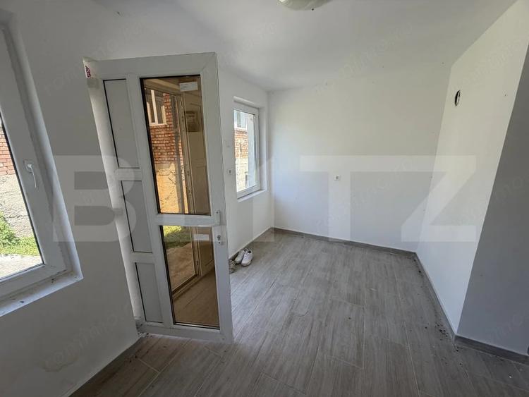 Casă cu Teren 13000 Mp în Ciocmani