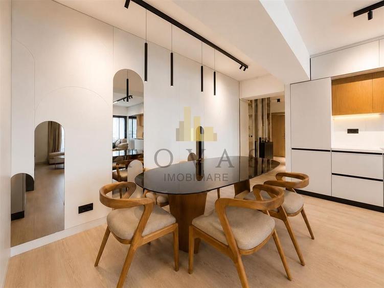 Apartament cu 3 camere semidecomandat, mobilat în Vitan