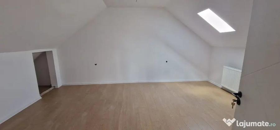 Casa situata in Lumina zona baza sportiva - 1