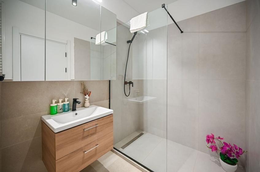 Apartament cu 2 camere decomandat în Mamaia-Sat