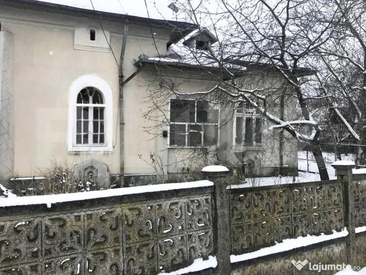 Casă cu 4 camere cu Teren 3920 Mp în Ulmi