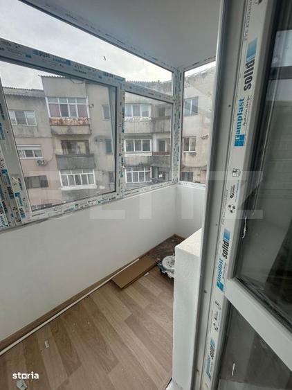 Apartament cu 2 camere semidecomandat în Micro 11