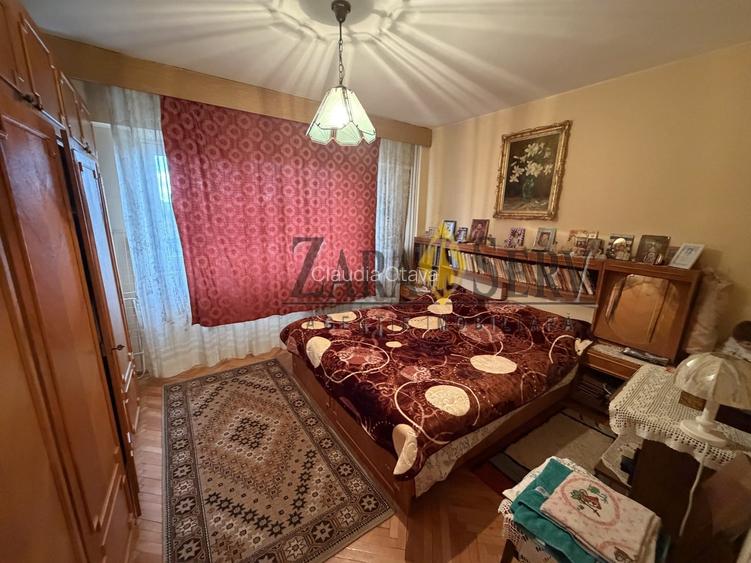 Apartament 3 camere decomandat