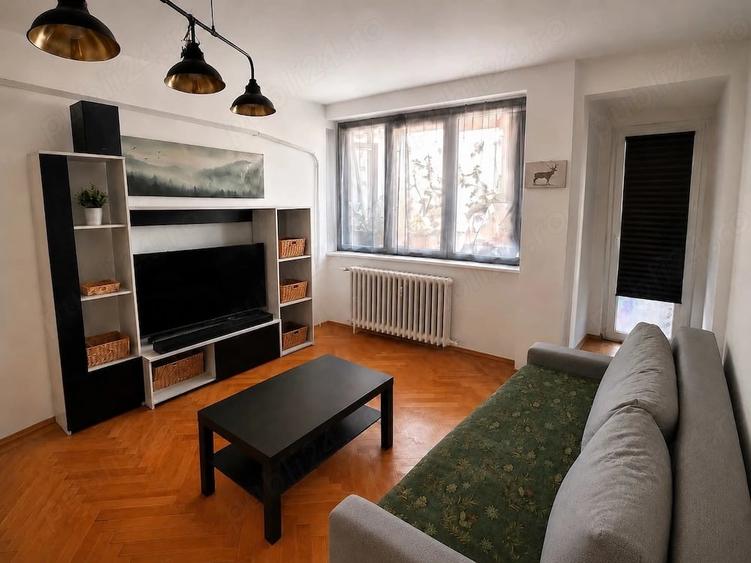 Apartament cu 2 camere semidecomandat în Ștefan cel Mare