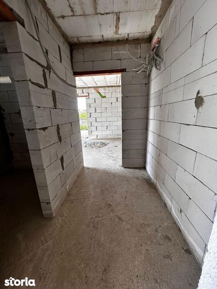Casă cu 6 camere cu Teren 547 Mp în Sântimbru