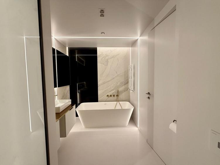Apartament cu 4 camere decomandat, mobilat în Floreasca