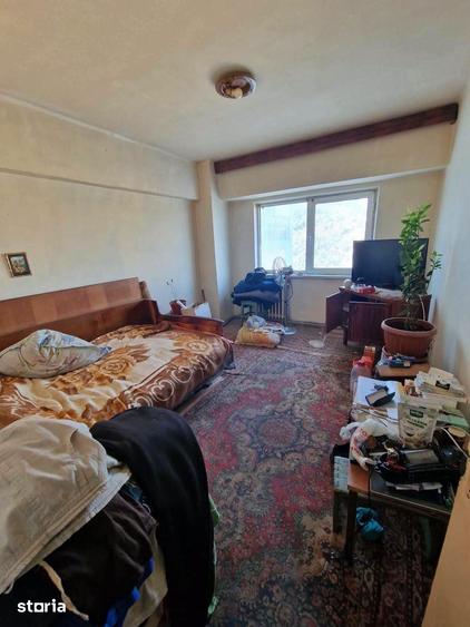 De vanzare apartament cu 4 camere, ultracentral, pret 75.000 euro - 1