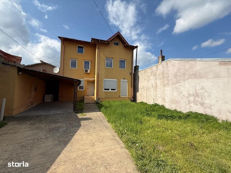 Casă cu 4 camere în Chiajna