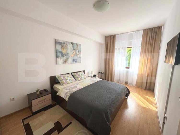 Apartament cu 2 camere semidecomandat, mobilat în Zorilor