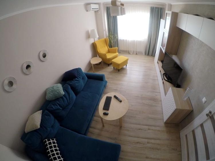 Apartament cu 3 camere decomandat în Ultracentral