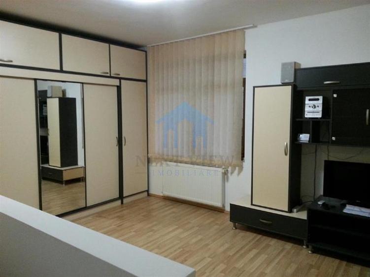 Garsonieră decomandată, mobilată în Zorilor