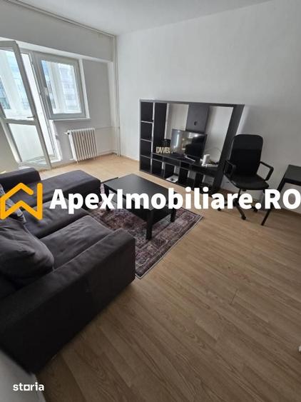 Apartament cu 2 camere decomandat în Victoriei