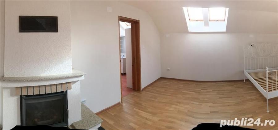 Casă cu 9 camere cu Teren 900 Mp în Cornu