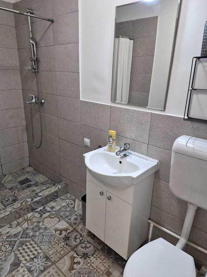 Apartament cu 2 camere decomandat în Tudor