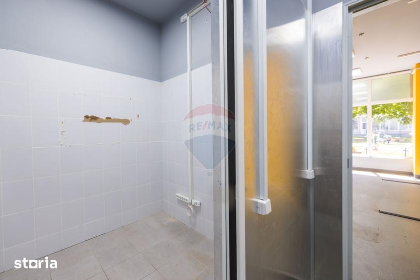 Spațiu comercial, de 231 mp, în Bartolomeu