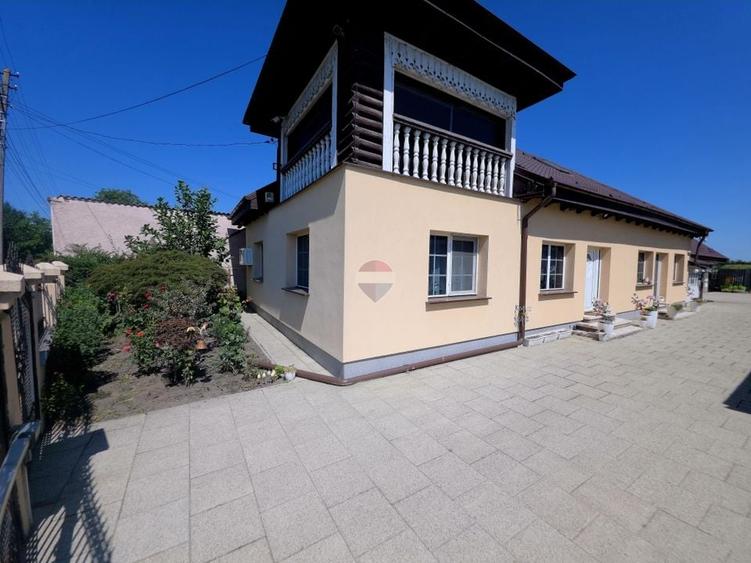 Casă individuală cu 3 camere cu Teren 2836 Mp în Zănești
