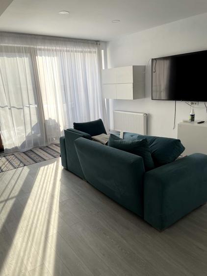 Casă cu 4 camere cu Teren 100 Mp în Central