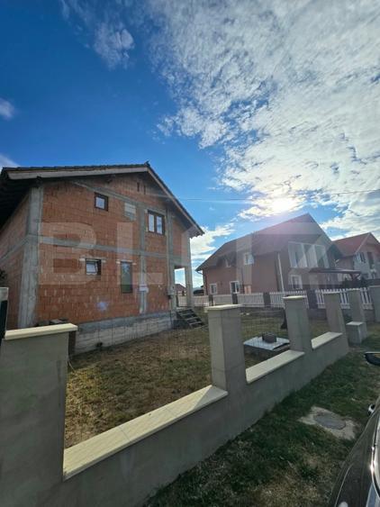 Casă individuală cu 4 camere cu Canalizare în Șăulești