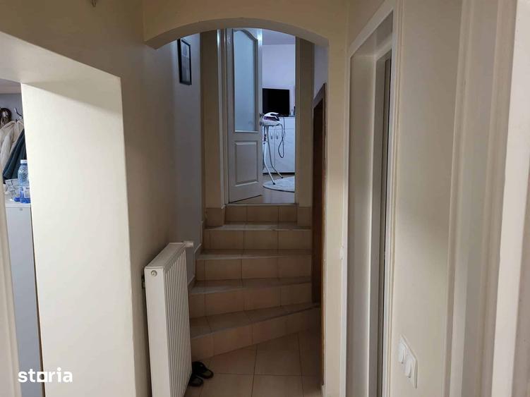 Casă cu 6 camere cu Teren 330 Mp în Turnișor