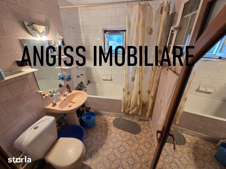 Apartament cu 2 camere decomandat în E3