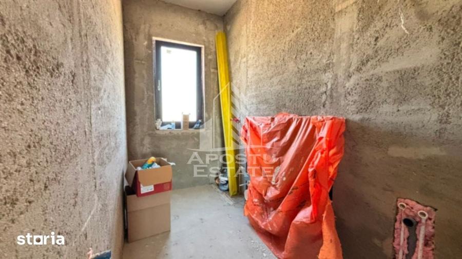 Casă cu 4 camere cu Teren 333 Mp în Lipovei