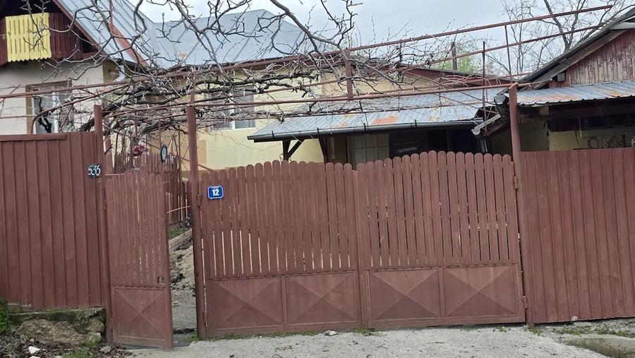 Casă cu 4 camere cu Teren 506 Mp în Călugăreni