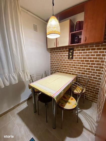 Apartament cu 3 camere decomandat, mobilat în Drumul Taberei — fotografia 2